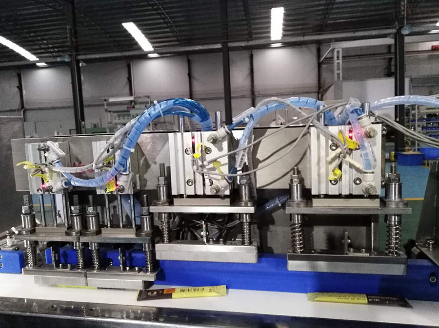 藥品全自動(dòng)包裝線